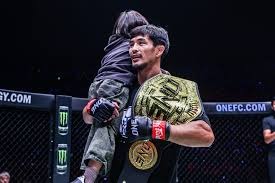 加盟TES就要承受网络暴力！国一中成LPL最菜选手，Uzi不会收购RNG